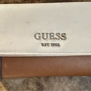 Guess Wallet